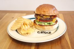 Cruz Burgers & Craft Beers