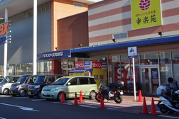 MrMax町田多摩境ショッピングセンター駐車場